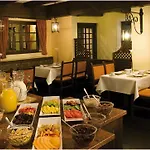 Hotel Elaya Noerdlingen, Trademark By Wyndham 4*