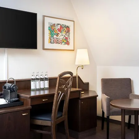 Hotel Elaya Noerdlingen, Trademark By Wyndham 4*