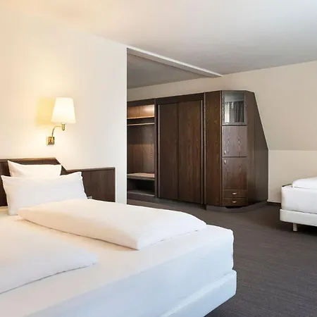 Elaya Noerdlingen, Trademark By Wyndham Hotel 4*