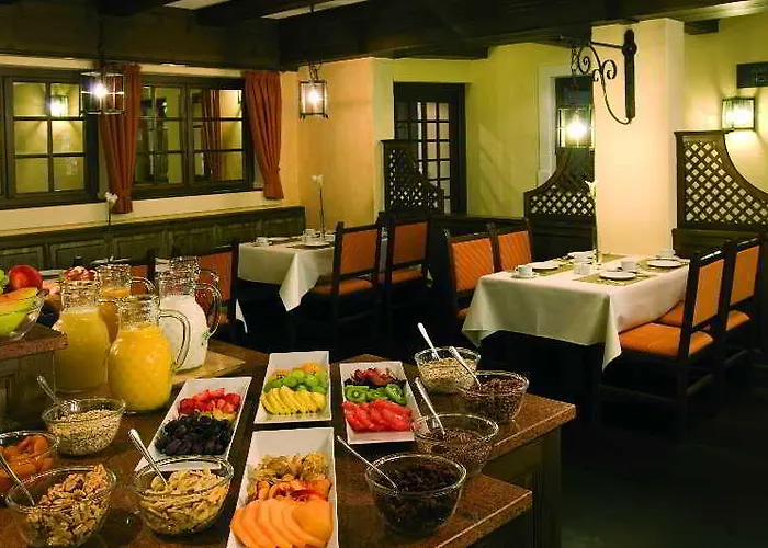ホテル Elaya Noerdlingen, Trademark By Wyndham 4*