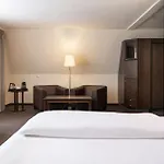ホテル Elaya Noerdlingen, Trademark By Wyndham 4*