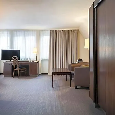 Elaya Noerdlingen, Trademark By Wyndham 호텔