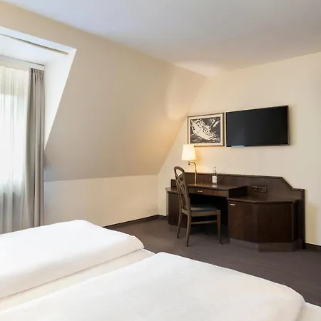 Elaya Kloesterle Noerdlingen, Trademark By Wyndham Hotell 4*
