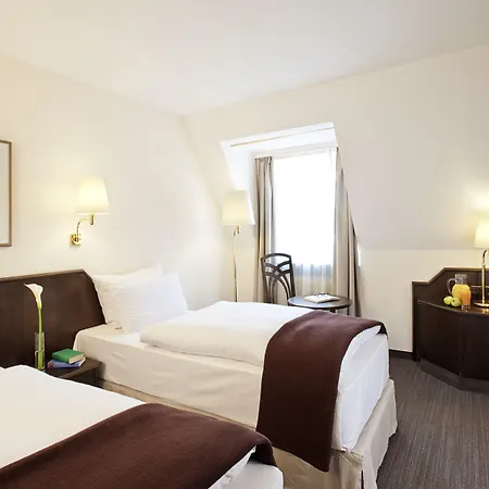 Hotell Elaya Kloesterle Noerdlingen, Trademark By Wyndham 4*